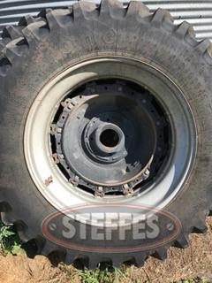 (2) 18.4R42 tractor tires,_2.jpg